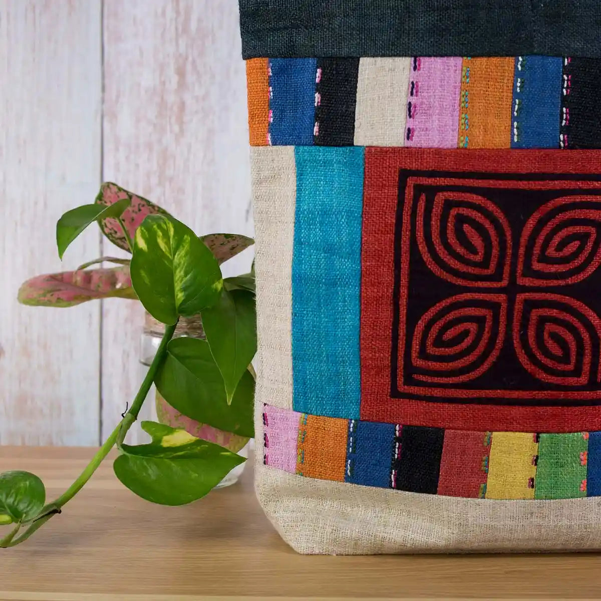 Vindigo shoulder bag teal hemp red spiral patch side view