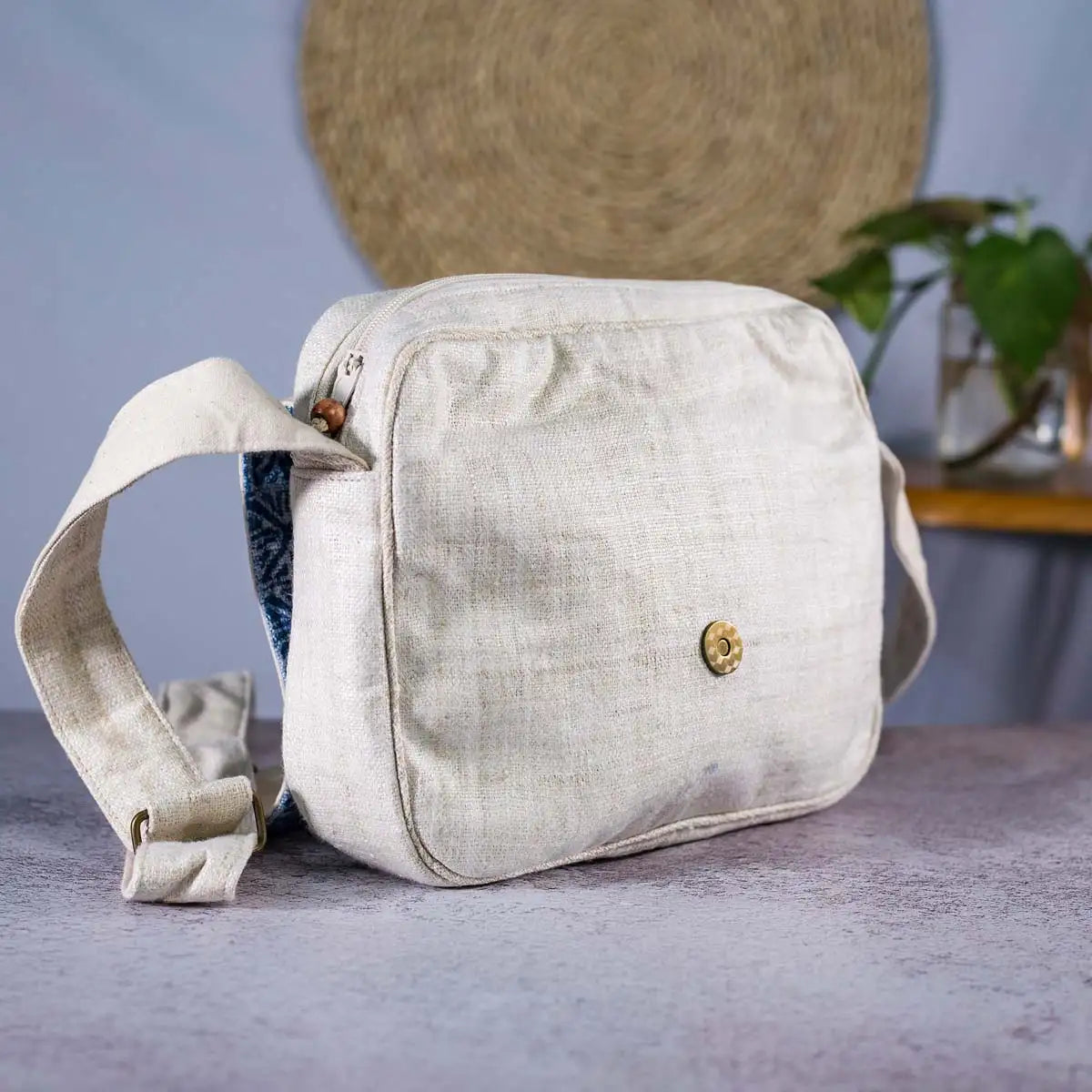 Vindigo beige hemp bag back view with magnetic button closure