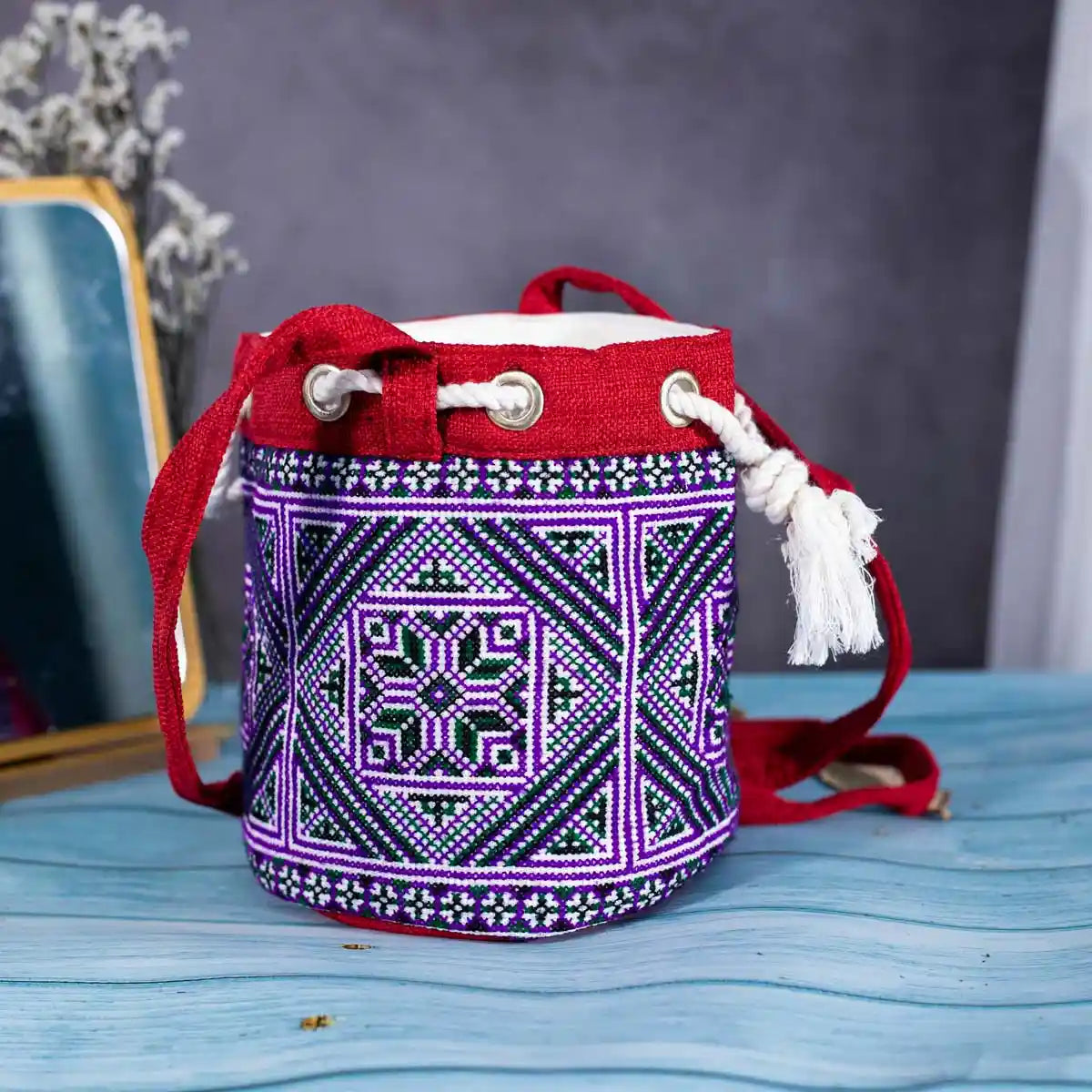 Vindigo red hemp geometric bucket bag front display with rope handle