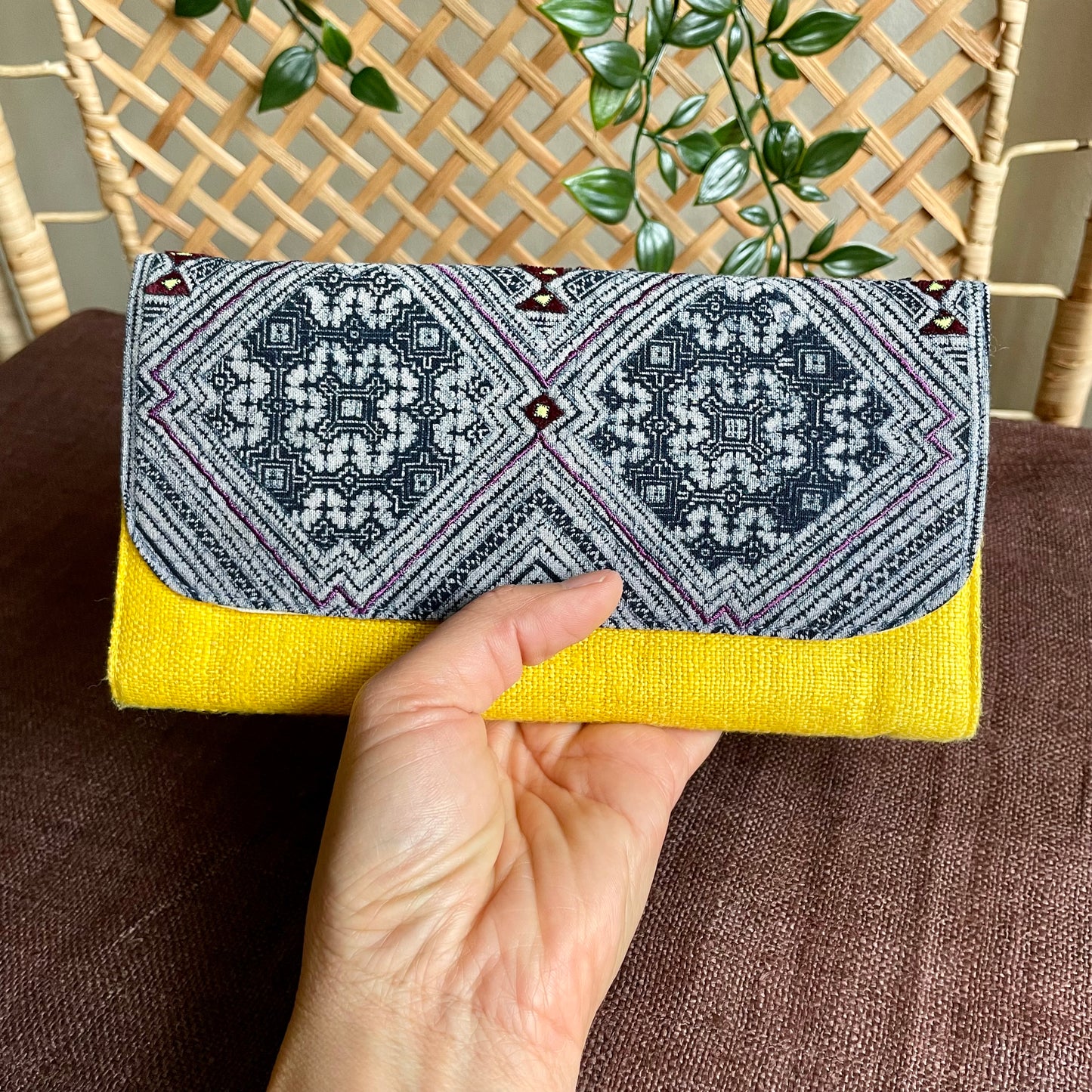 Diamond H’mong Batik – Yellow Hemp Long Purse