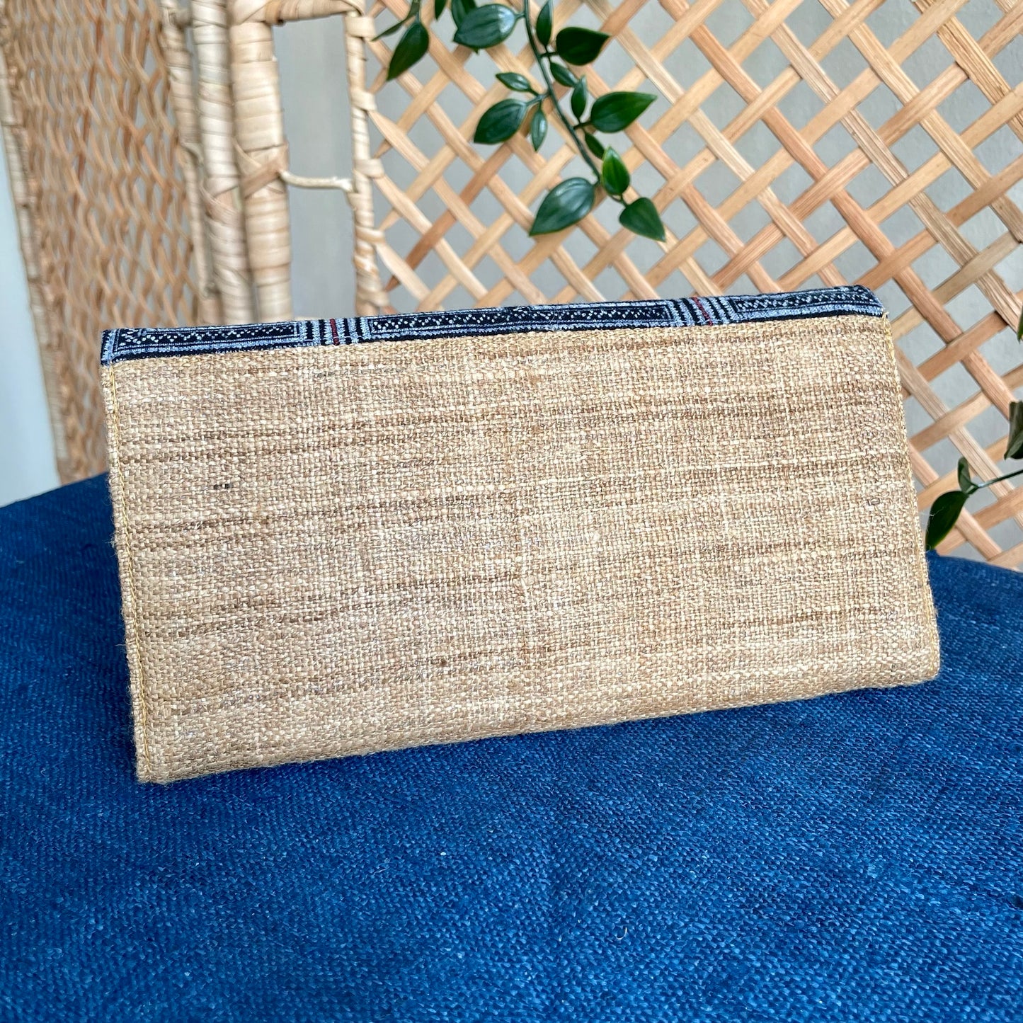 Indigo Labyrinth H’mong – Artisan Hemp Long Purse