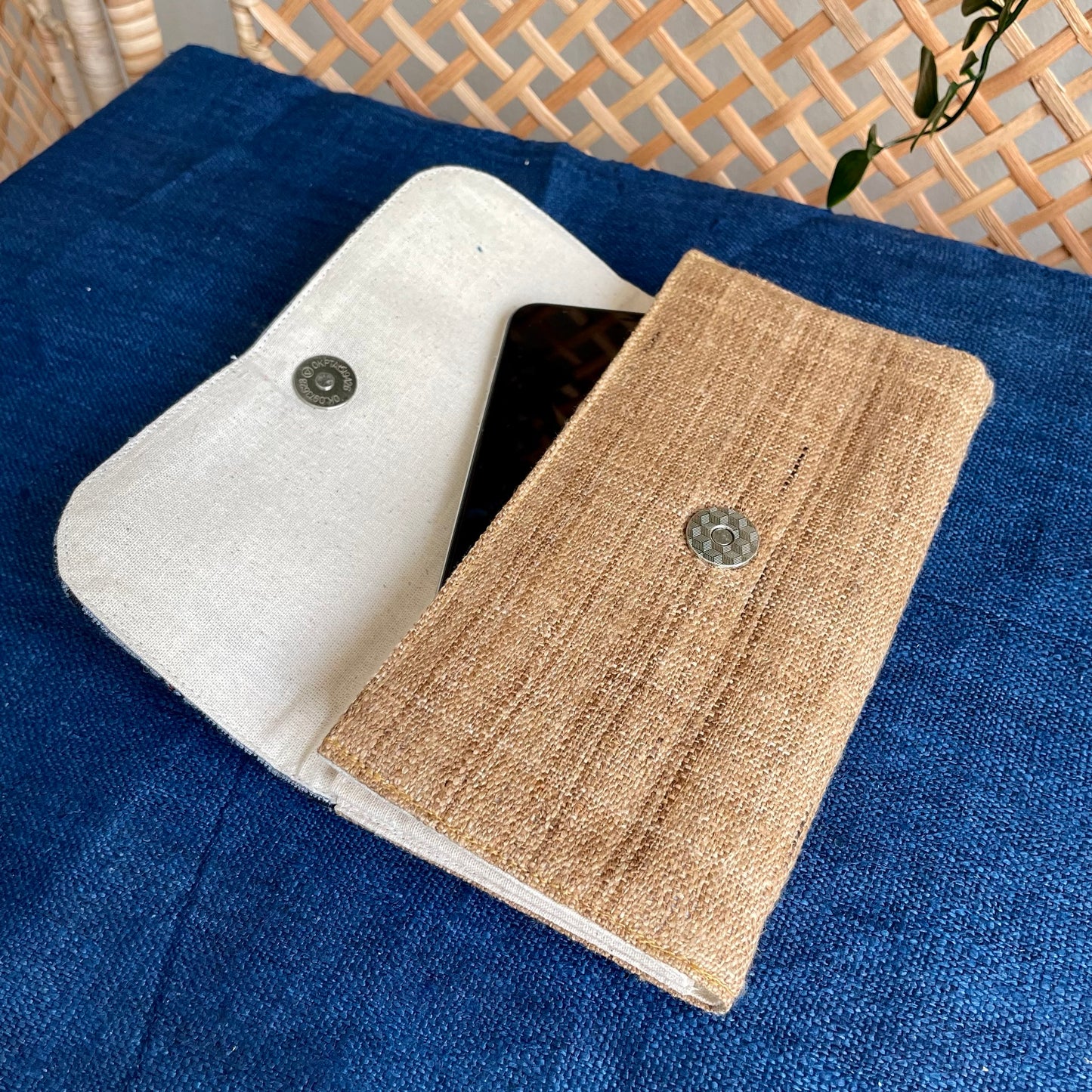 Indigo Labyrinth H’mong – Artisan Hemp Long Purse