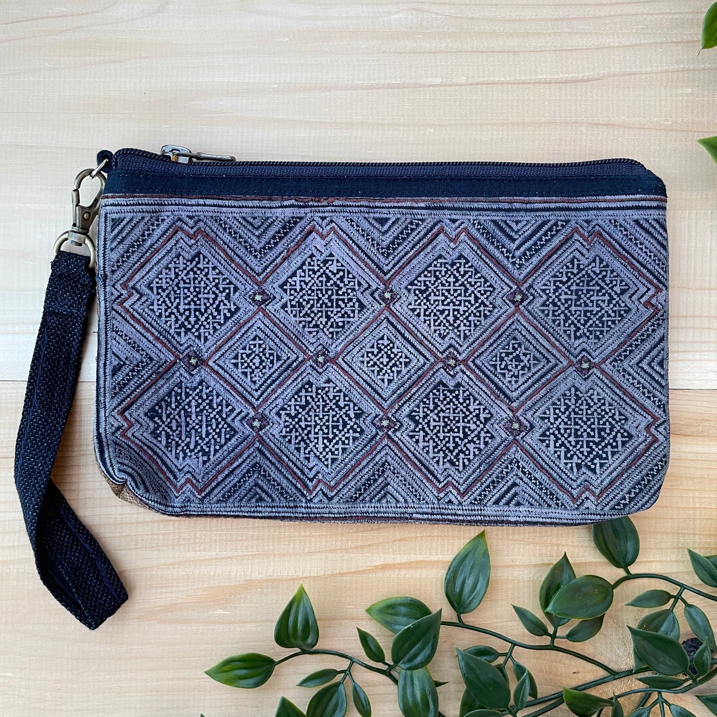 Diamond Indigo H’mong – Embroidery Hemp Pouch Bag