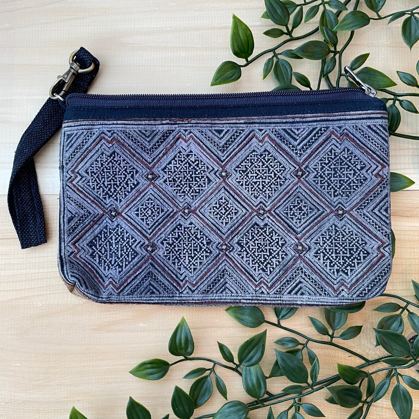 Diamond Indigo H’mong – Embroidery Hemp Pouch Bag