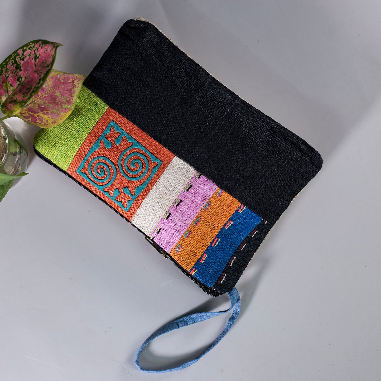 Turquoise Spiral H’mong – Black Hemp Cosmetic Bag