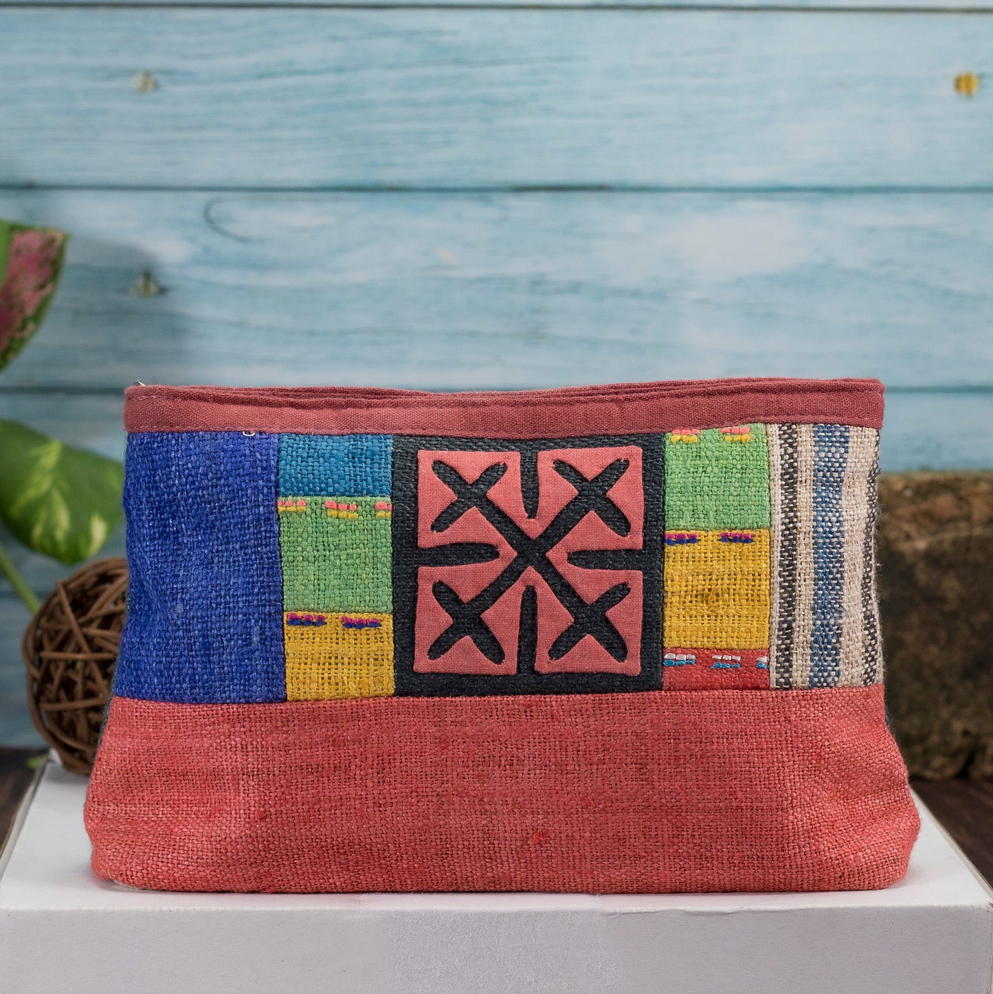 Red Cross Stitch H’mong – Hemp Cosmetic Bag