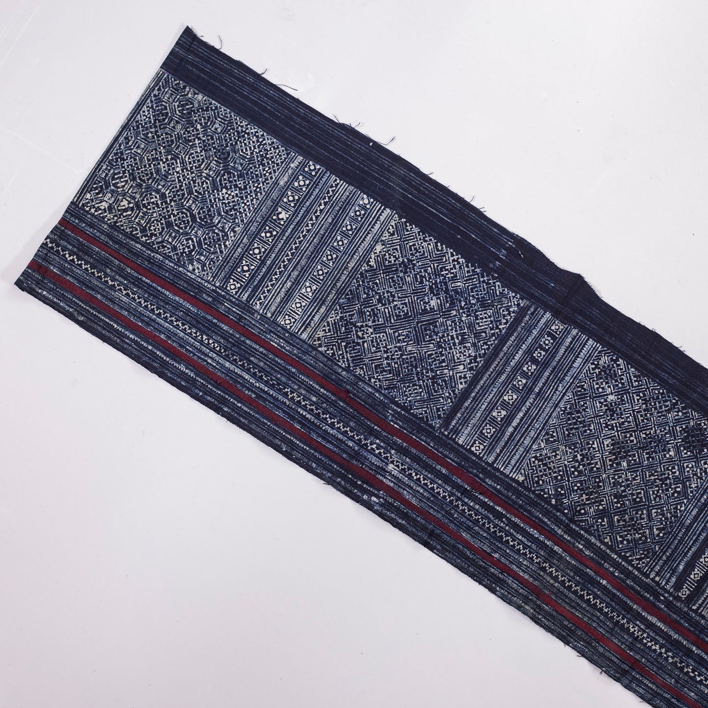Geometric Indigo H’mong – Vintage Hemp Textile