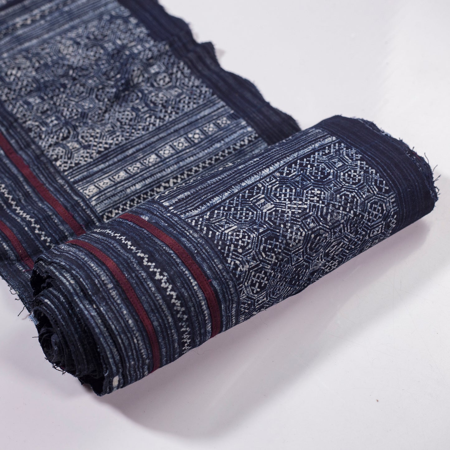 Geometric Indigo H’mong – Vintage Hemp Textile