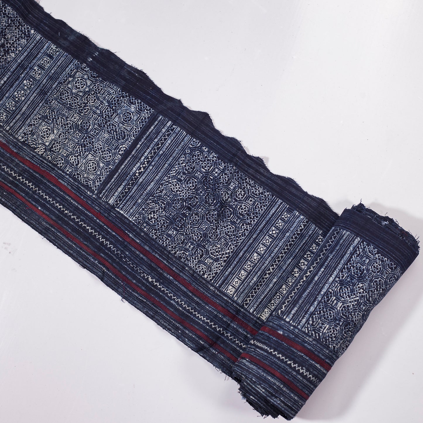 Geometric Indigo H’mong – Vintage Hemp Textile