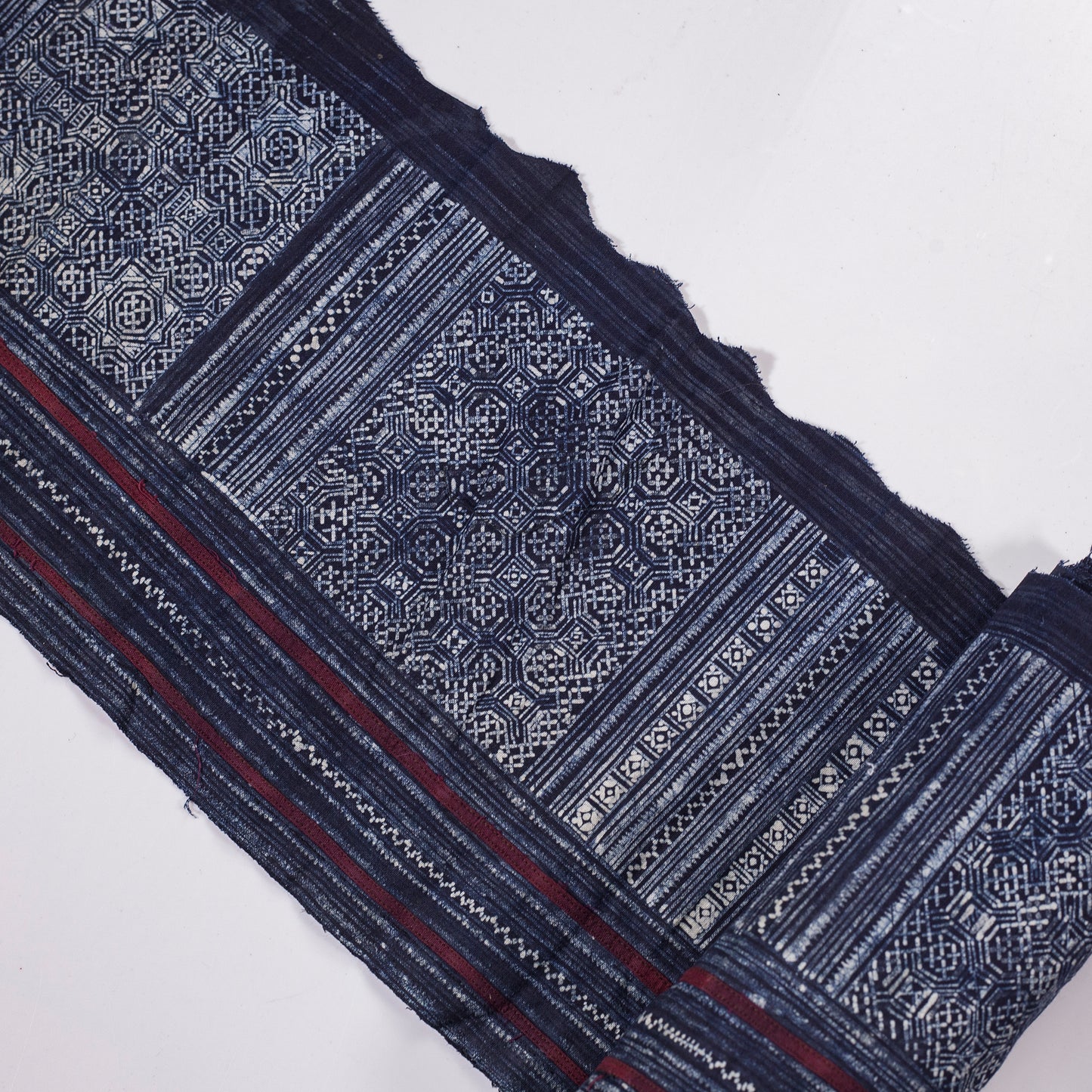Geometric Indigo H’mong – Vintage Hemp Textile
