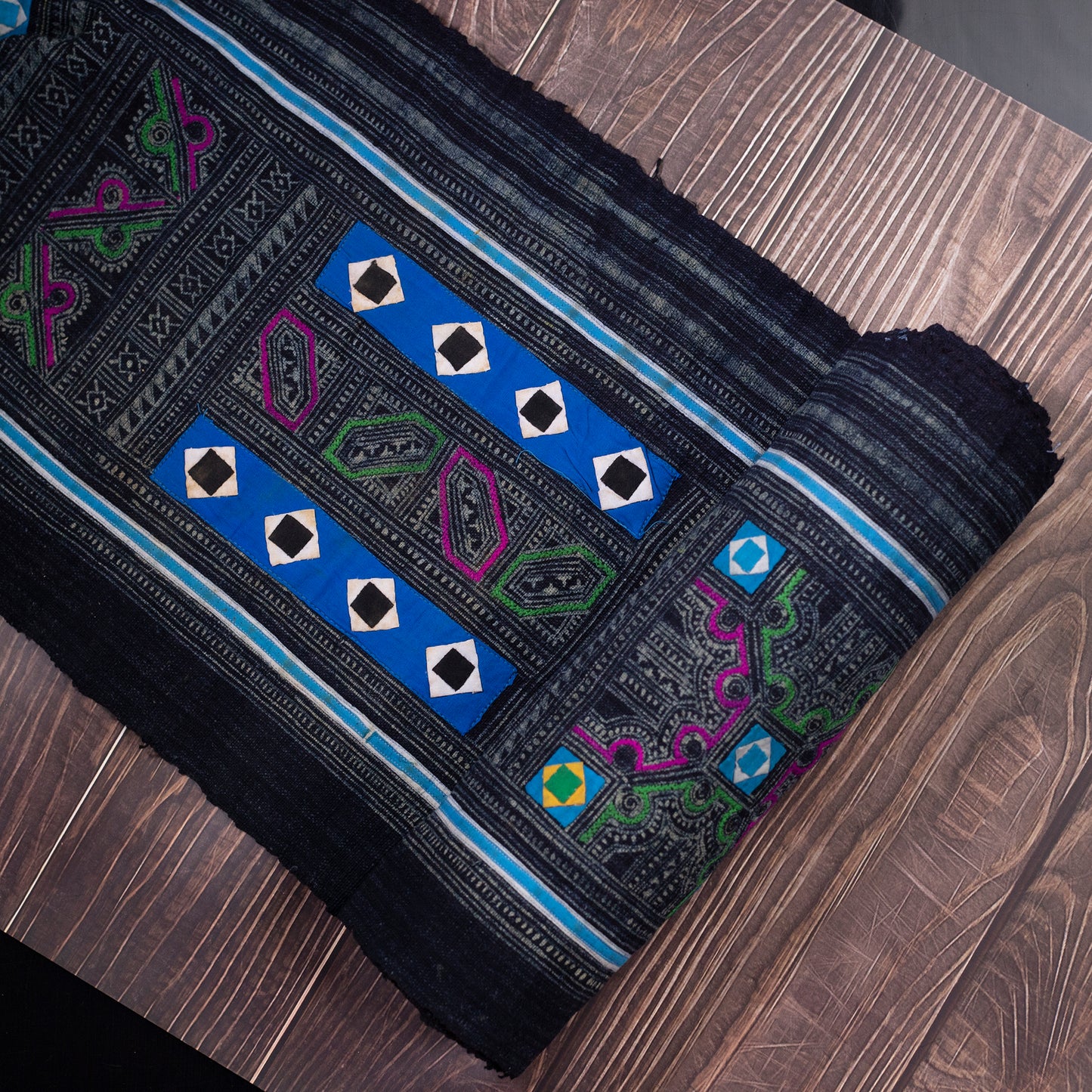 Blue-Black H’mong – Geometric Hemp Textile