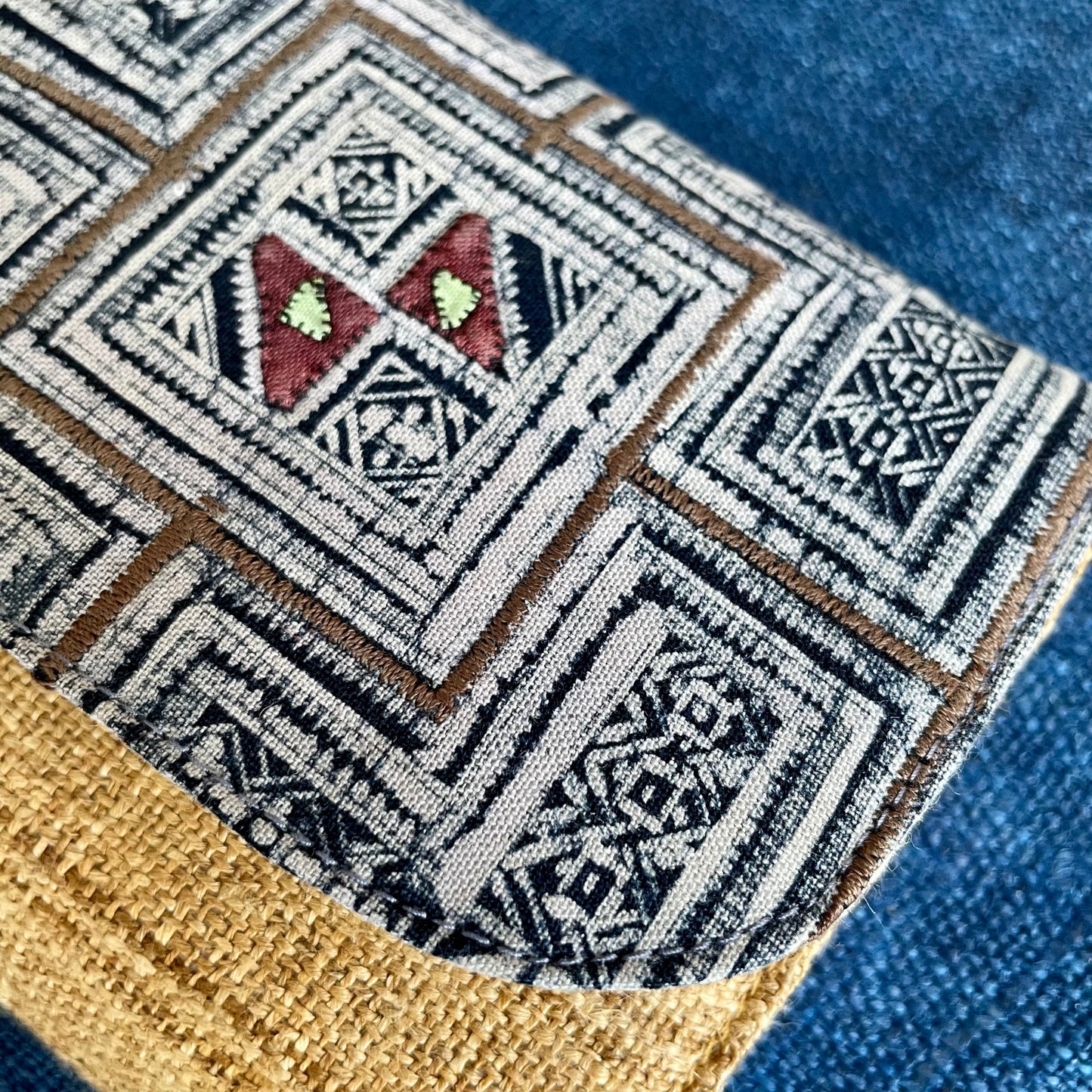Indigo Square Maze Hmong – Vintage Hemp Long Purse