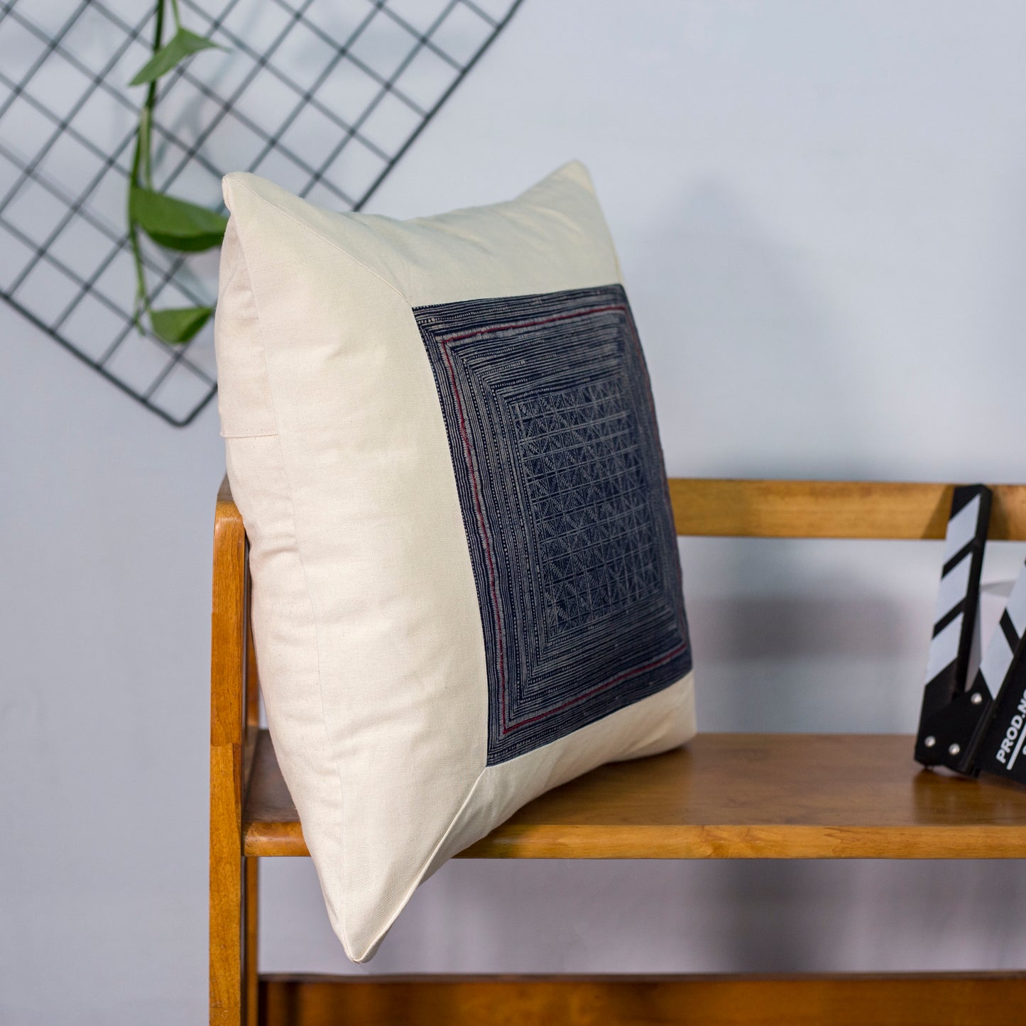 Batik Geo H’mong – White Hemp Cushion Cover