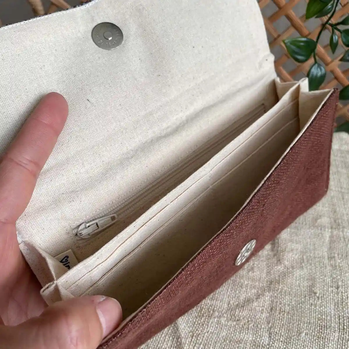 Vindigo long purse rust brown hemp ethnic inside view with hand