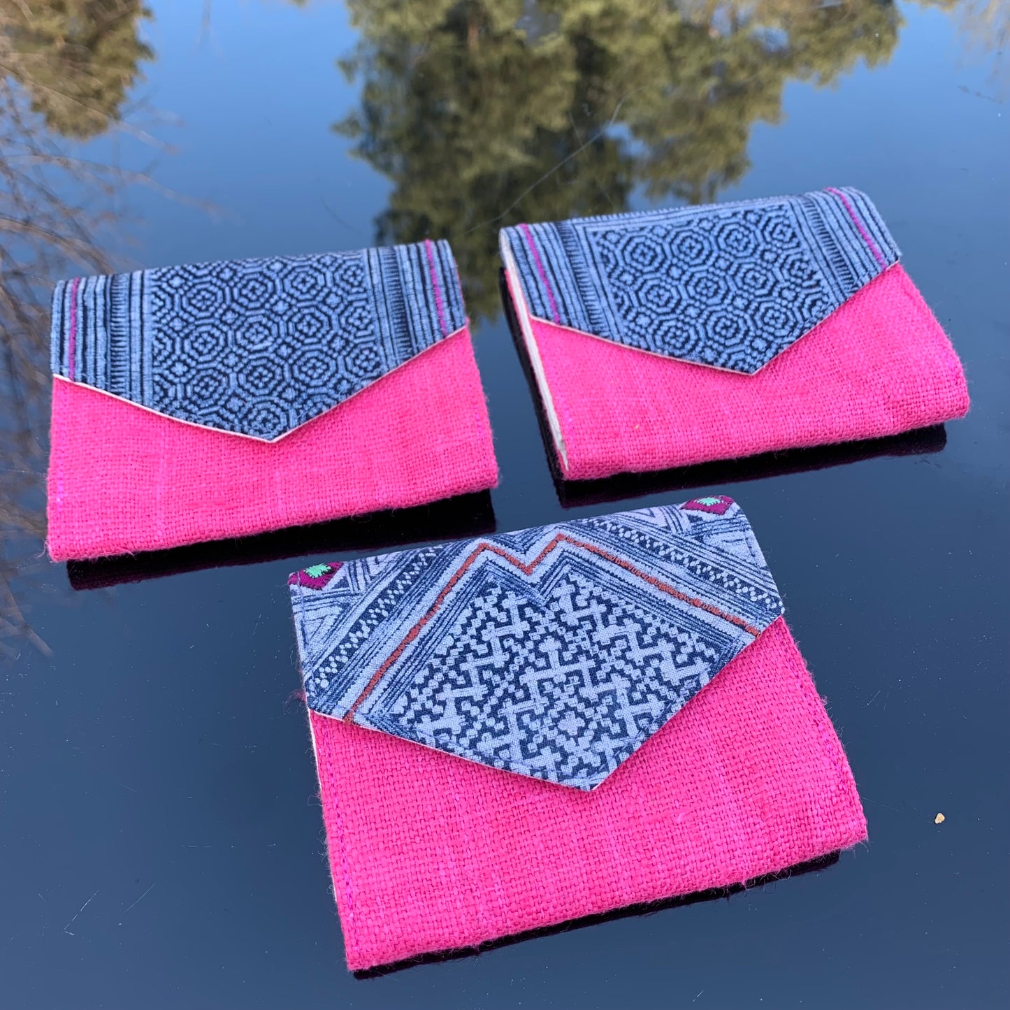 Unisex hemp wallet in PINK, triangle batik flap, natural color