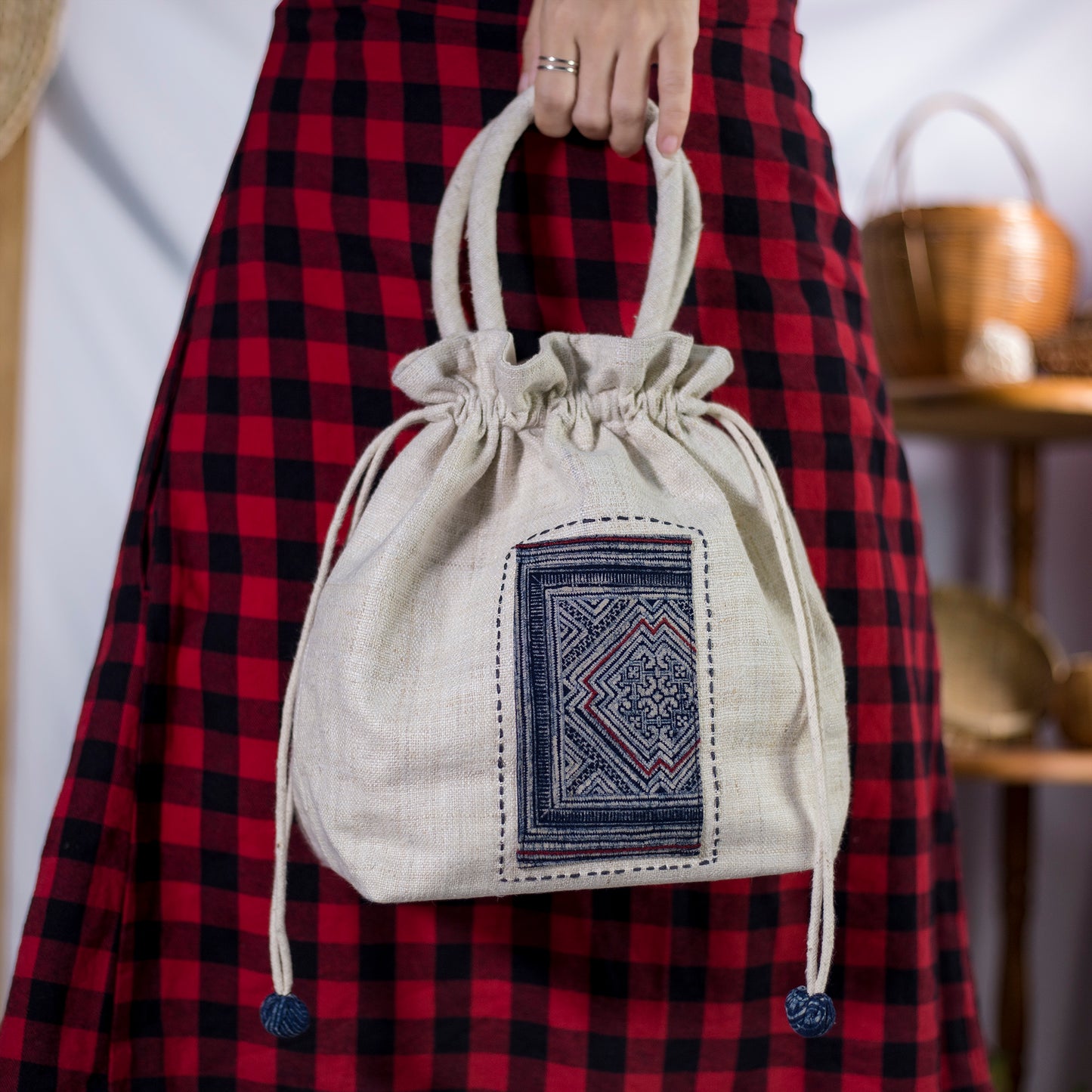 White drawstring hemp handbag, natural hemp and batik patch