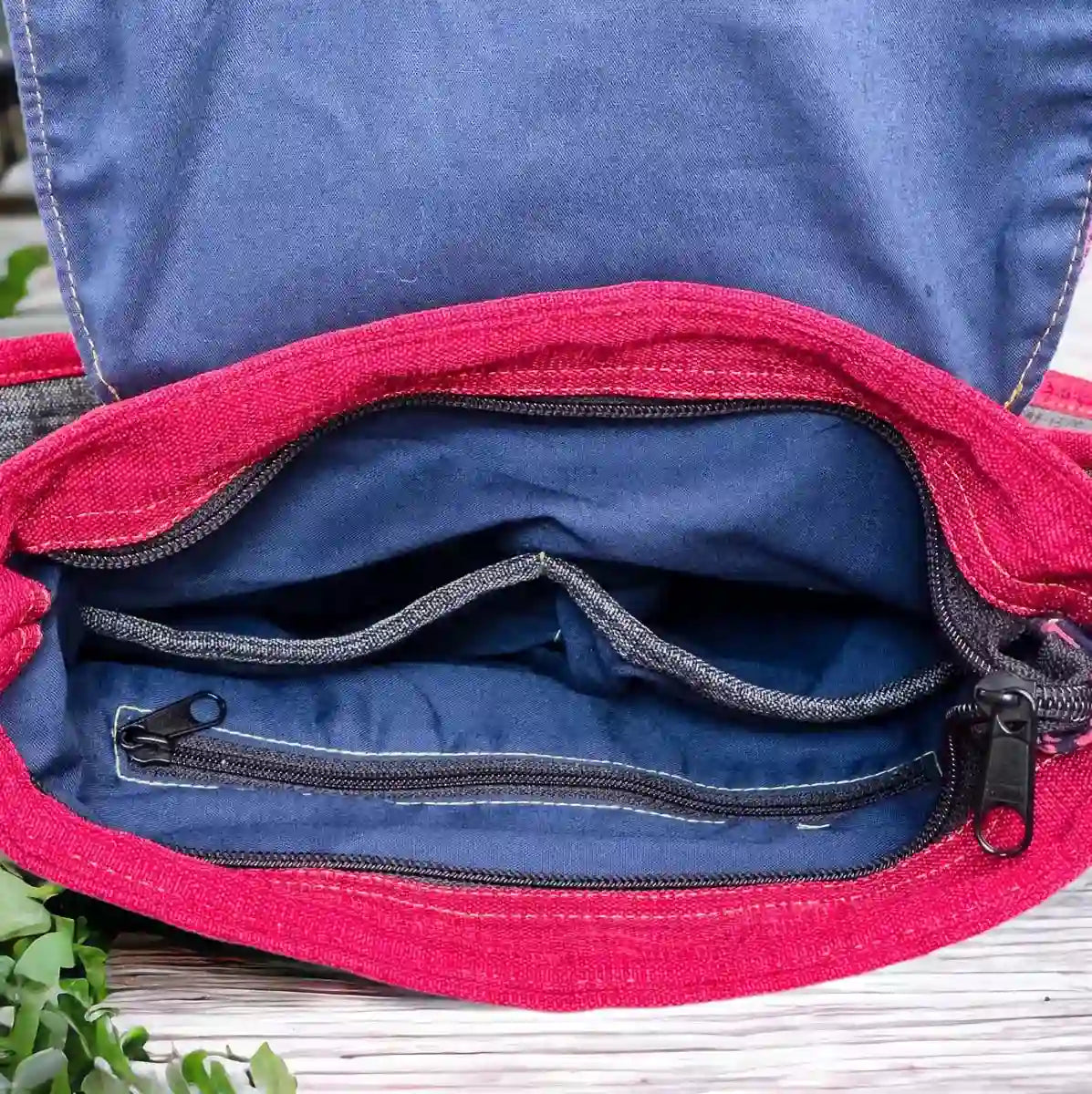 Vindigo crossbody bag red embroidered grey symmetric inside detail