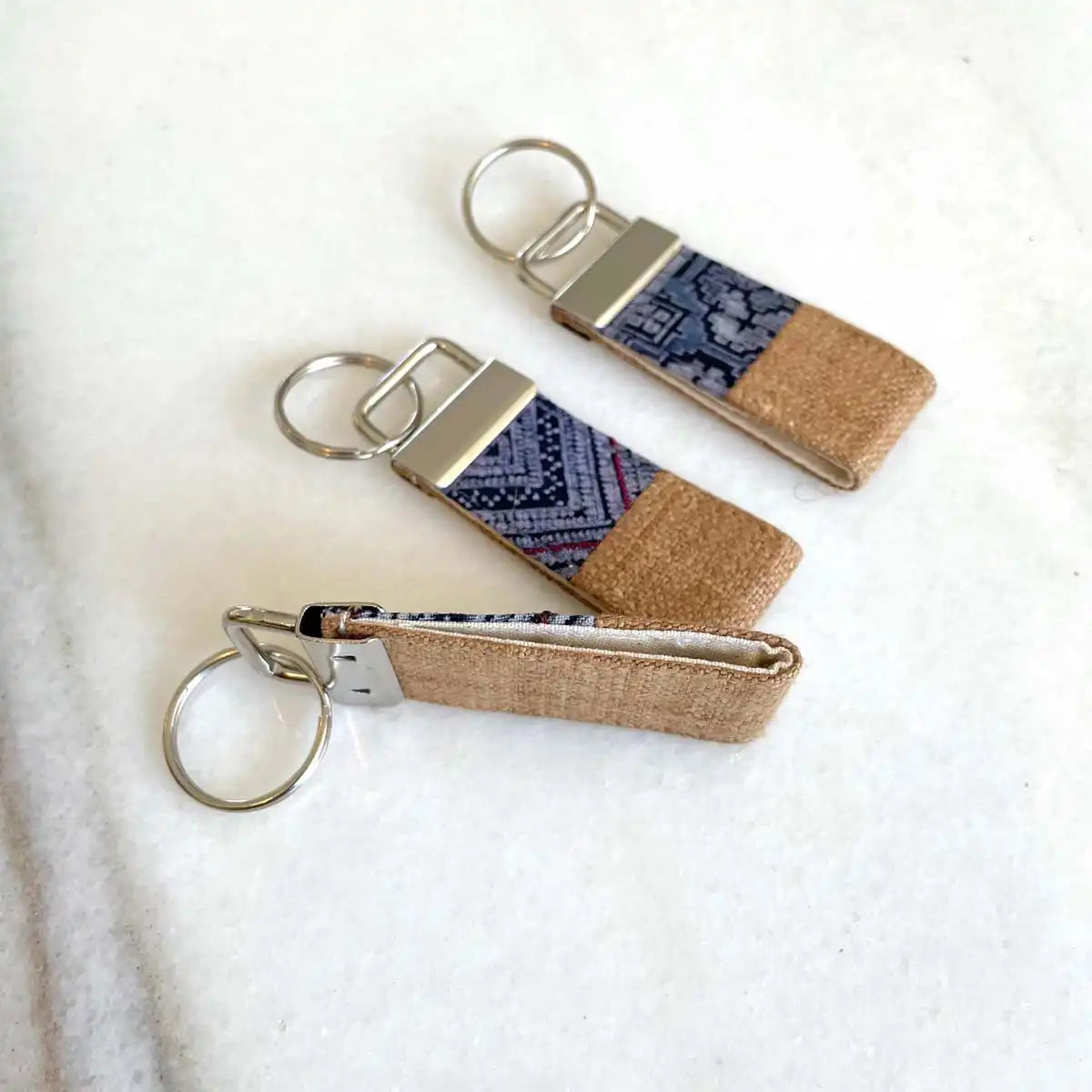 Vindigo keychain light brown embroidered group display