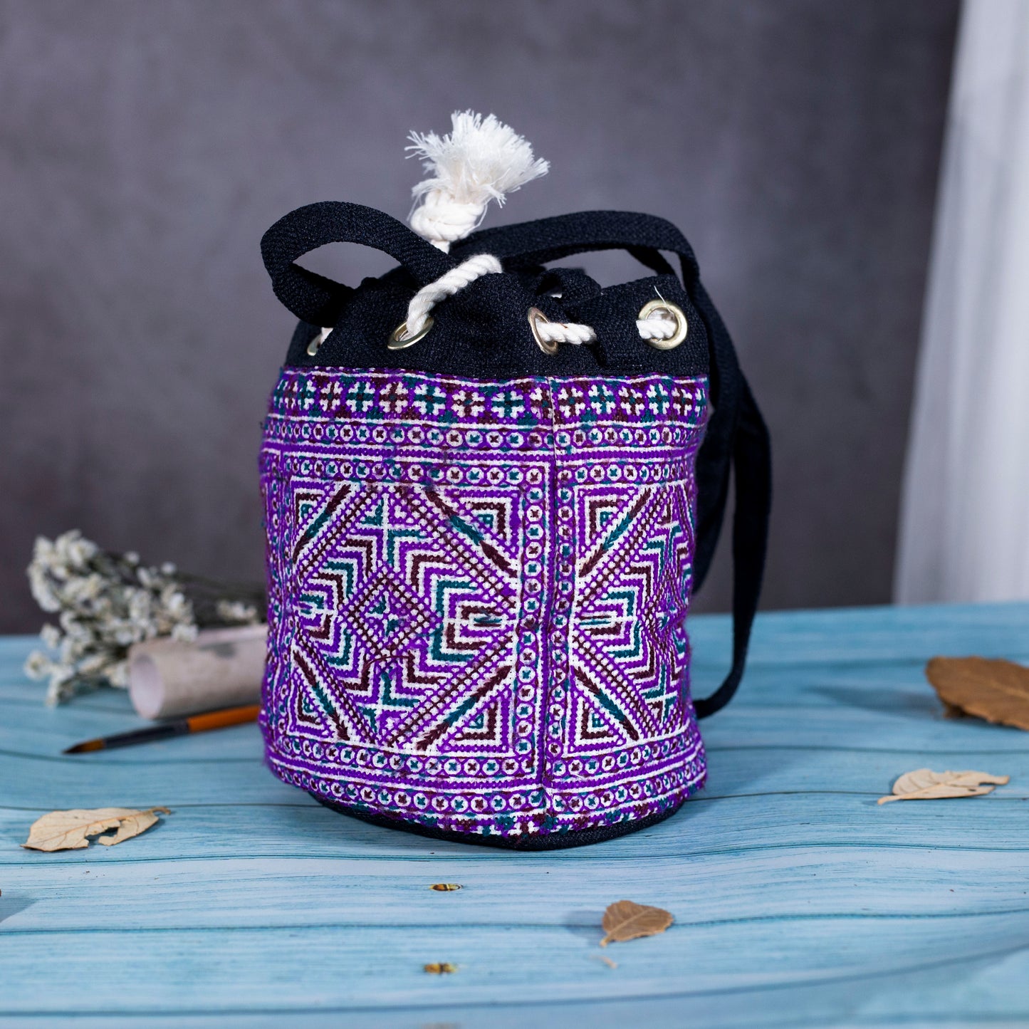 Mini cosmetic bag, purple embroidery, black string, can be used as cross-shoulder bag