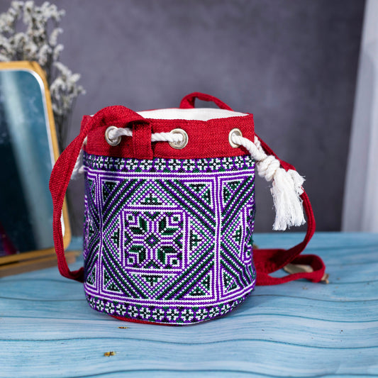 Mini cosmetic bag, purple embroidery, red string, can be used as cross-shoulder bag