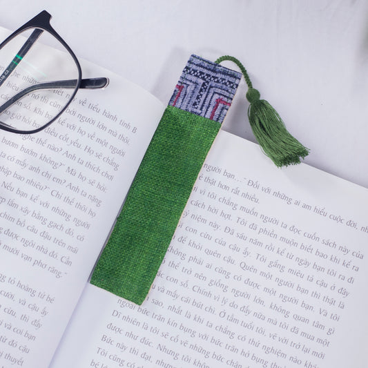 Hemp dark green bookmark with vintage batik patch