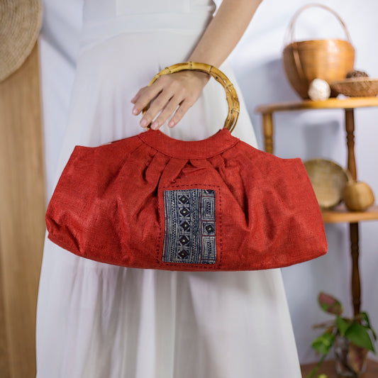 Bamboo handle bag, natural hemp in RED with vintage patch