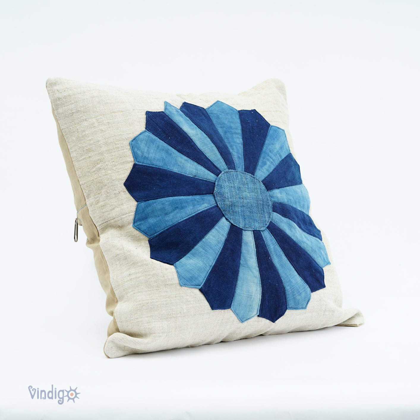 Beige Quilt Cushion Cover, Dresden Plate Pattern in two shades of Indigo blue, Hemp fabric